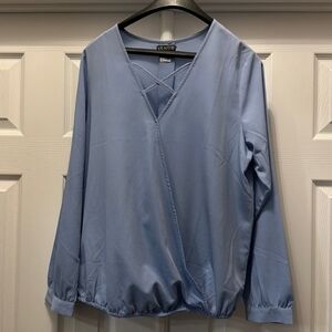 Women’s Venus light blue cross over blouse sz 14 new